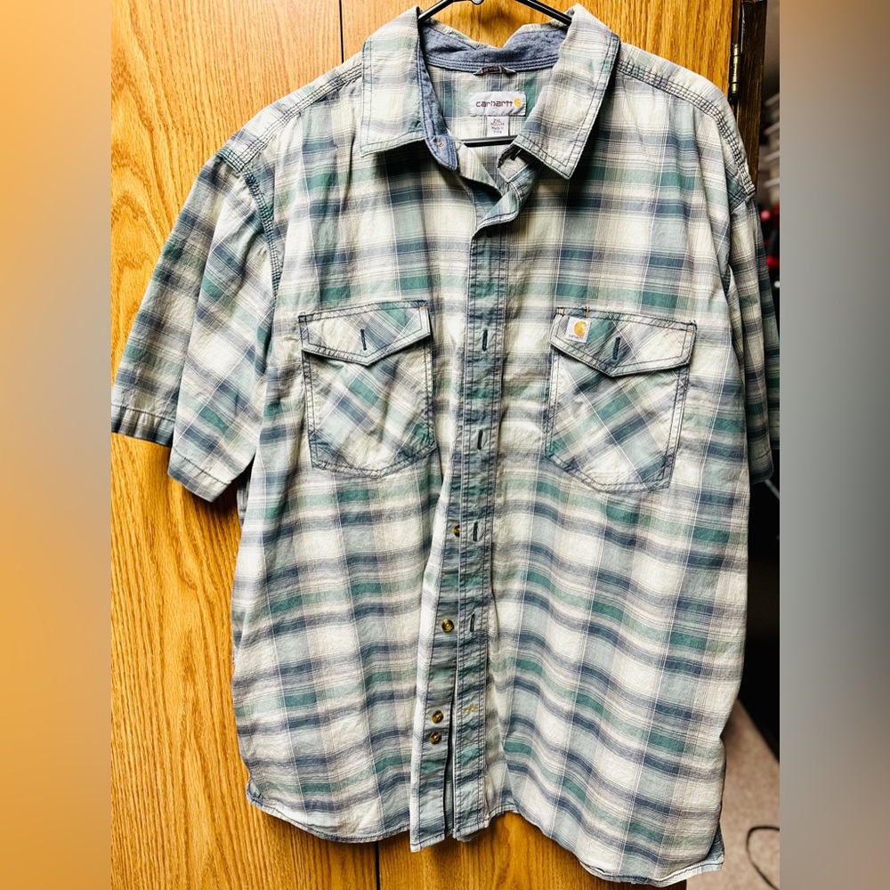 Men's Carhartt Short Sleeve Button down Shirt  Green plaid